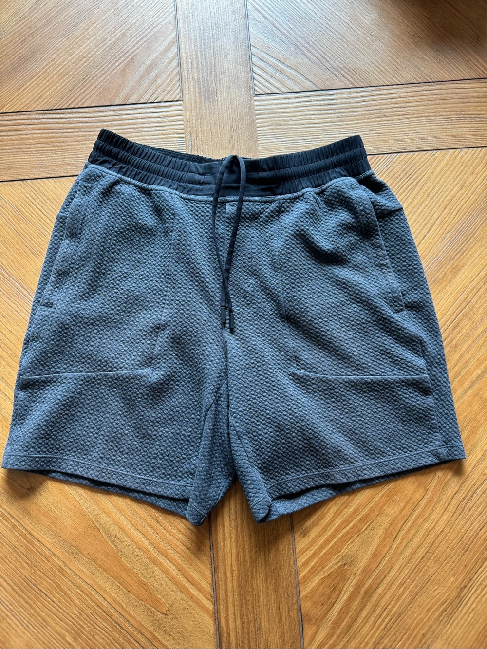 LULULEMON AT EASE BLACK SHORTS